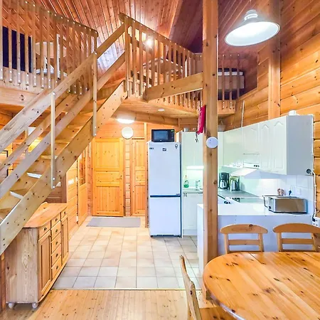 Apartment Lomahuoneisto Revontuli 1 *